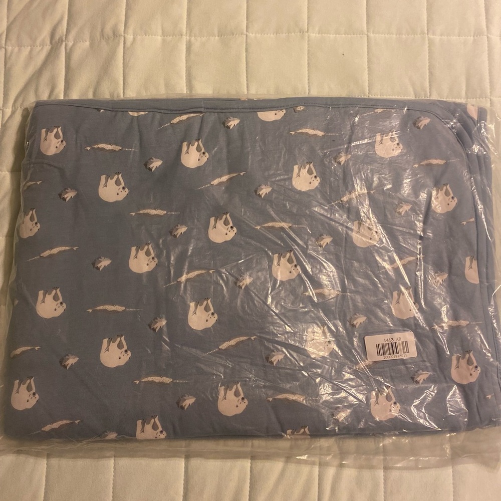 Kyte Baby Arctic Toddler blanket